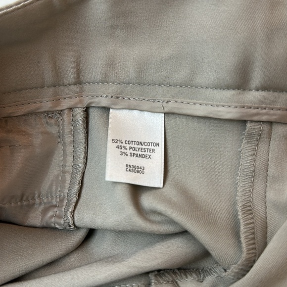 Brand New Van Heusen stretch extensible Women’s Dress Pants - Picture 9 of 9